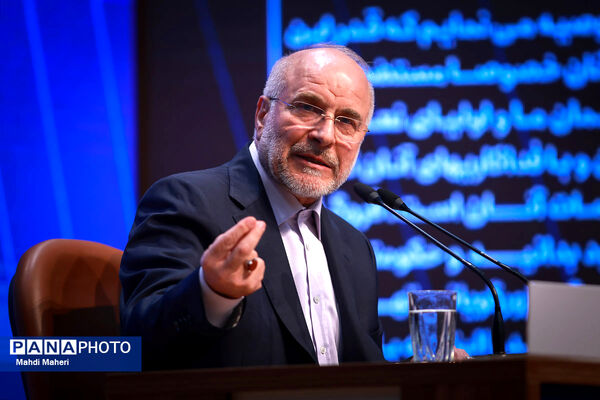 نشست خبری رئیس مجلس شورای اسلامی
