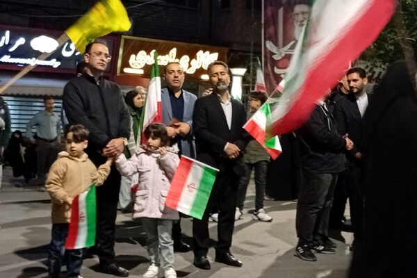 مردم ولایتمدار شهرستان ملایر حضورشان را به رخ جهانیان کشاندند