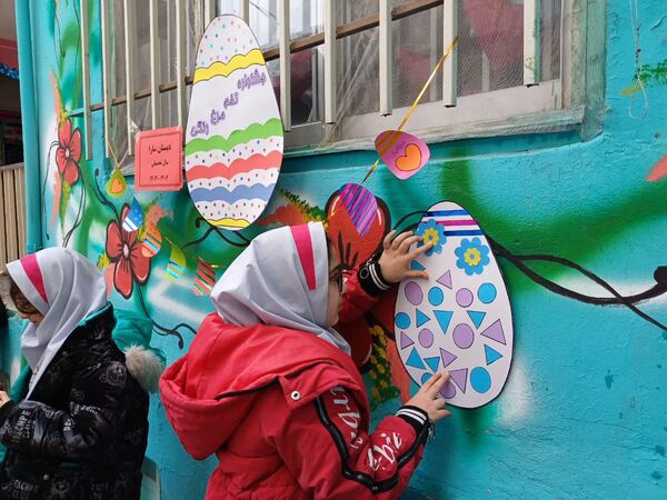 برگزاری جشنواره تخم مرغ رنگی در آموزشگاه دخترانه سارا،ملارد