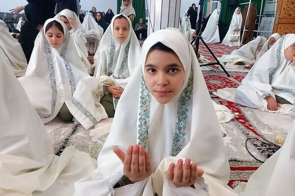 جشن تکلیف دختران در ازندریان