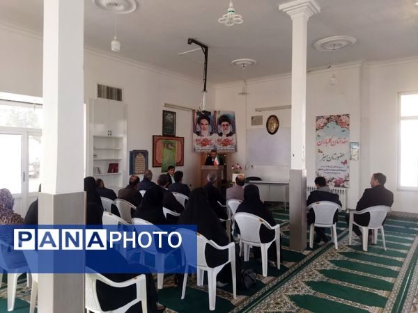 دومین جلسه هدایت تحصیلی پایه نهم دبیرستان نمونه دانش کاشمر