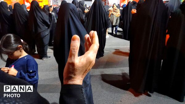 خیابان‌های نظرآباد صحنه نمایش وحدت و همبستگی 