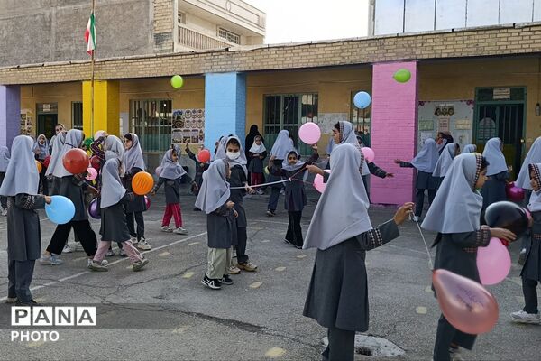 جشن رنگ و نشاط در آیین روز جهانی کودک