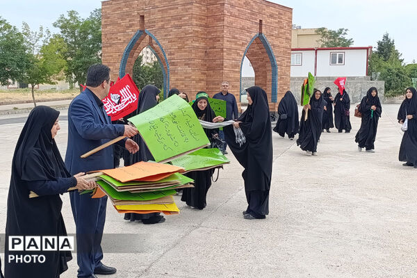 اعزام دانش‌آموزان و دانشجویان بجنوردی به مشهد برای حضور در آیین تشییع پیکر رهبر شهید
