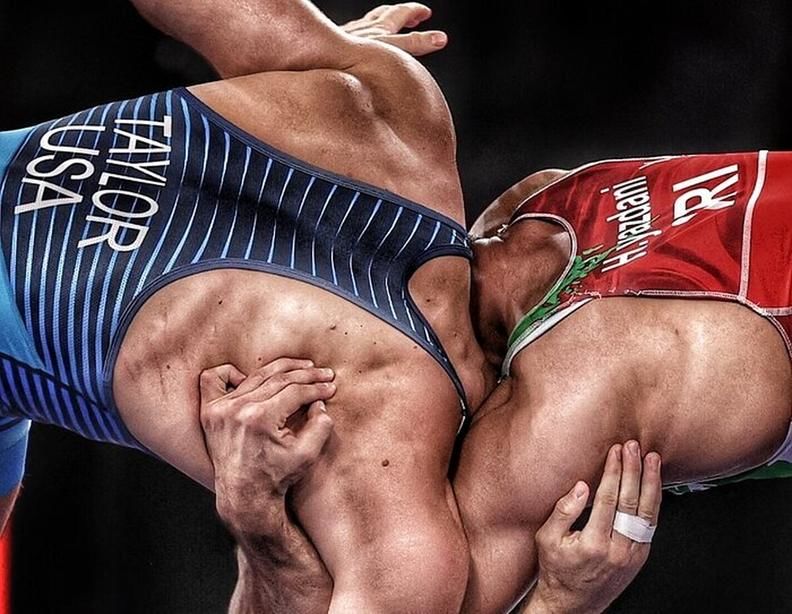 حضور تیم منتخب کشتی آزاد جوانان در جام واردانیان