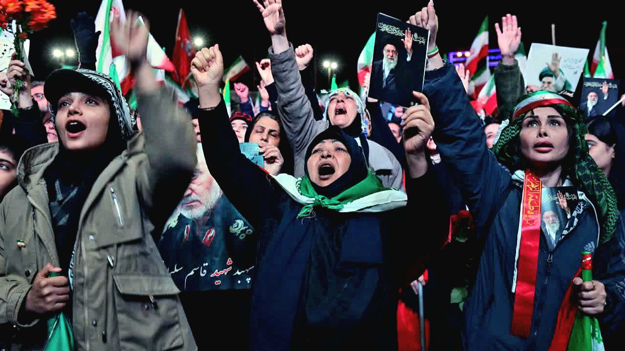 تجمع مشکین‌دشتی‌های شهیدپرور در پی دفاع از ایران 