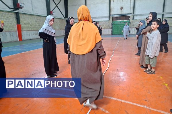 کارگاه آموزشی مربیان پیشتاز سازمان دانش‌آموزی در اردوگاه شهید منتظری شهریار 