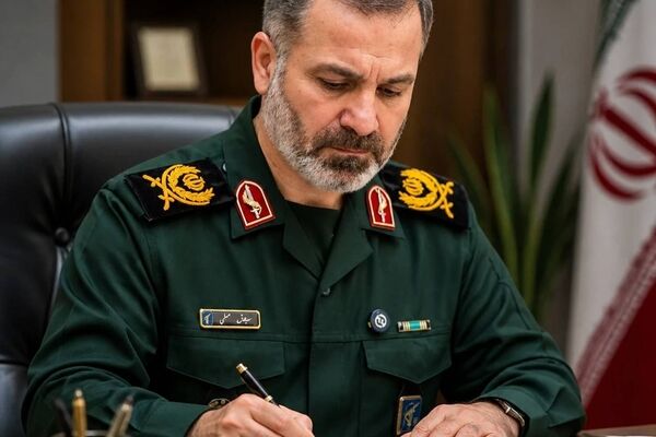 ایران، قدرت نوظهور نظم نوین جهانی در خلیج‌فارس است