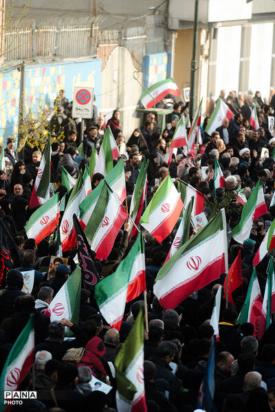 با تو قد می‌کشیم...