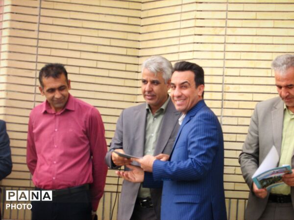 راسم تودیع و معارفه مدیر جدید دبیرستان نمونه شهید آیت‌الله خامنه‌ای