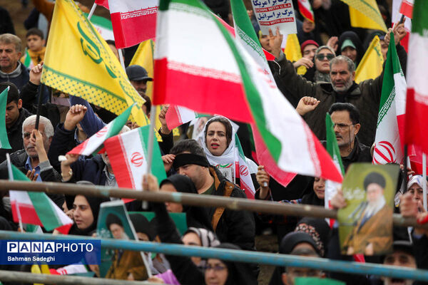 سخنرانی رئیس جمهور در جمع راهپیمایان ۲۲ بهمن
