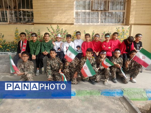 زنگ استکبار ستیزی در مدارس رضویه