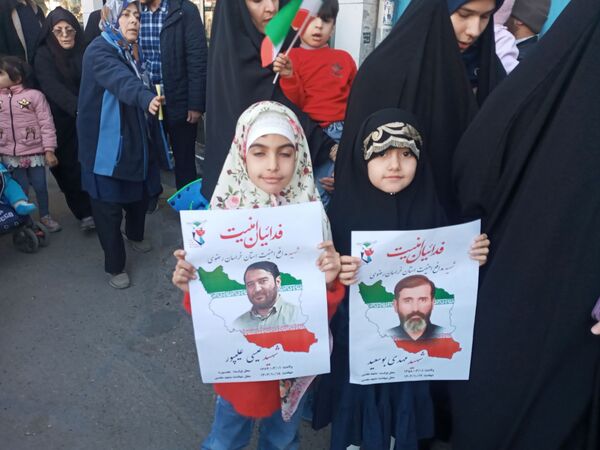 خیرش عظیم ملت یکپارچه ایران علیه عناصر تخریبگر و تروریست مسلح در مشهد مقدس