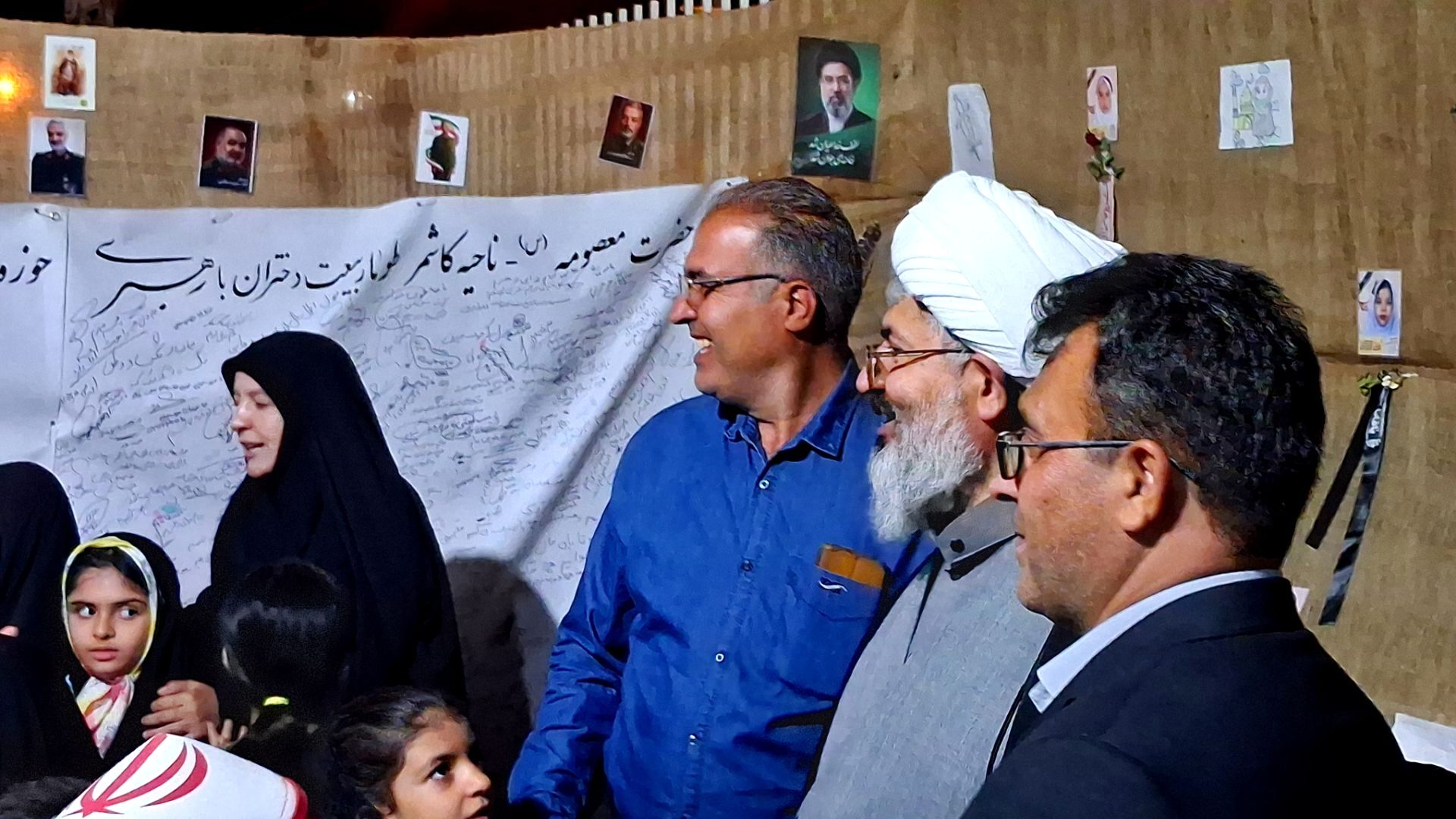 بازدید امام جمعه و شهردار کاشمر از موکب بسیج دانش آموزی و فرهنگیان 