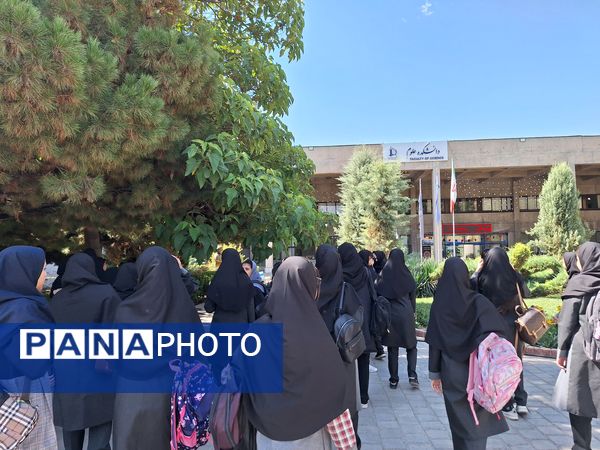 بازدید دانش‌آموزان از موزه زمین شناسی و جانور شناسی دانشگاه فردوسی مشهد