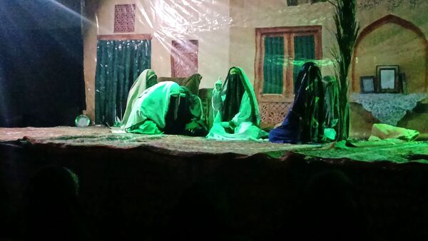 نمایش آیینی «لاله‌ای در آتش»