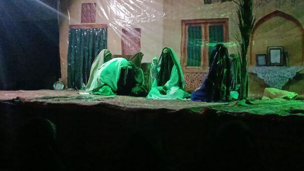 نمایش آیینی «لاله‌ای در آتش»