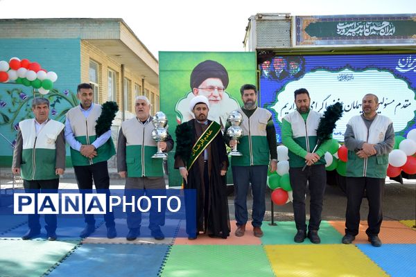 عطر رضوی در جشن نیمه شعبان مدرسه حکمت