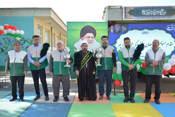 عطر رضوی در جشن نیمه شعبان مدرسه حکمت