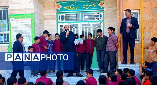 کاندیدای شورای دانش آموزی دبیرستان میثاق از برنامه های خود گفتند