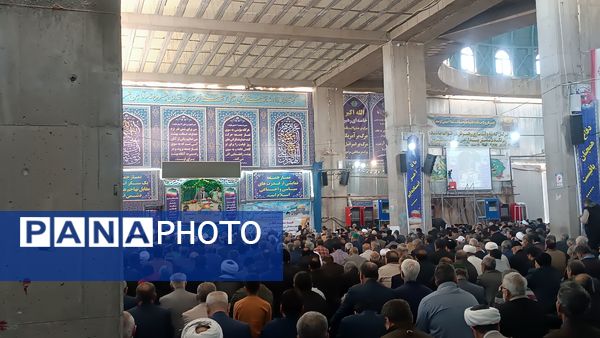 نماز جمعه در آخرین جمعه ماه رمضان در نیشابور 