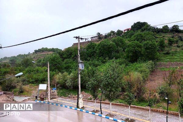 باران بهشتی، رنگین کمان زیبا و نسیم باطراوت بهاری هدیه اردیبهشت ماه در شهر بار