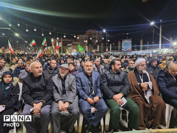 شکوه حضور آزادشهری ها در تجمعات