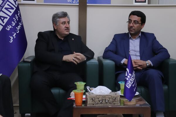 حضور مدیرکل فرهنگ و ارشاد اسلامی آذربایجان شرقی در دفتر خبرگزاری پانا استان به‌مناسبت روز خبرنگار