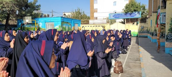 مهر در مدرسه مهدی خدابنده