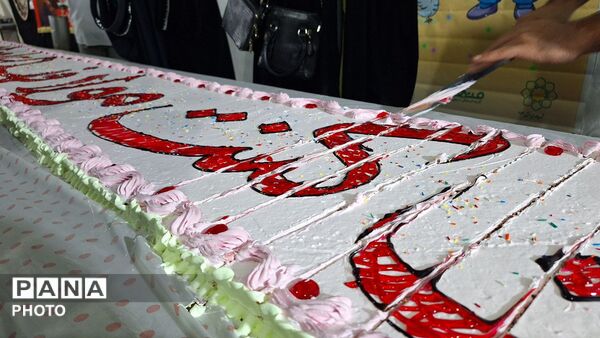 جشن عید غدیر در میدان دانشجو به همت آموزش و پرورش ناحیه ۶ مشهد