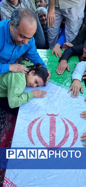 وداع باشکوه مردم قروه با پیکر مطهر شهید ایوب شیری