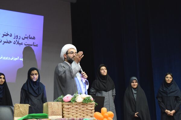 جشن بزرگ دهه کرامت دختران خورشید در منطقه 14