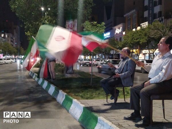 گذری در تجمع مردم محله خیابان شهید مدرس مشهد