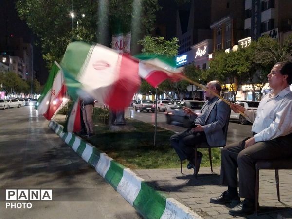 گذری در تجمع مردم محله خیابان شهید مدرس مشهد