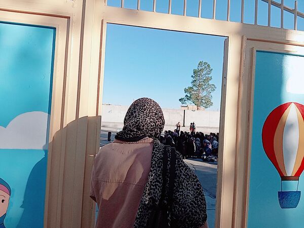 اولین جلسه انجمن اولیا در دبستان توحید 