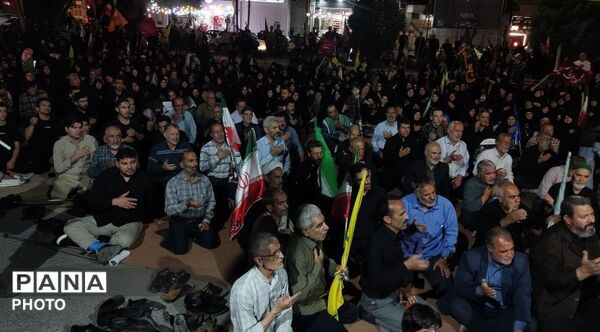 حال‌وهوای عاشورایی بلوار فضل همراه با روشن کردن شمع
