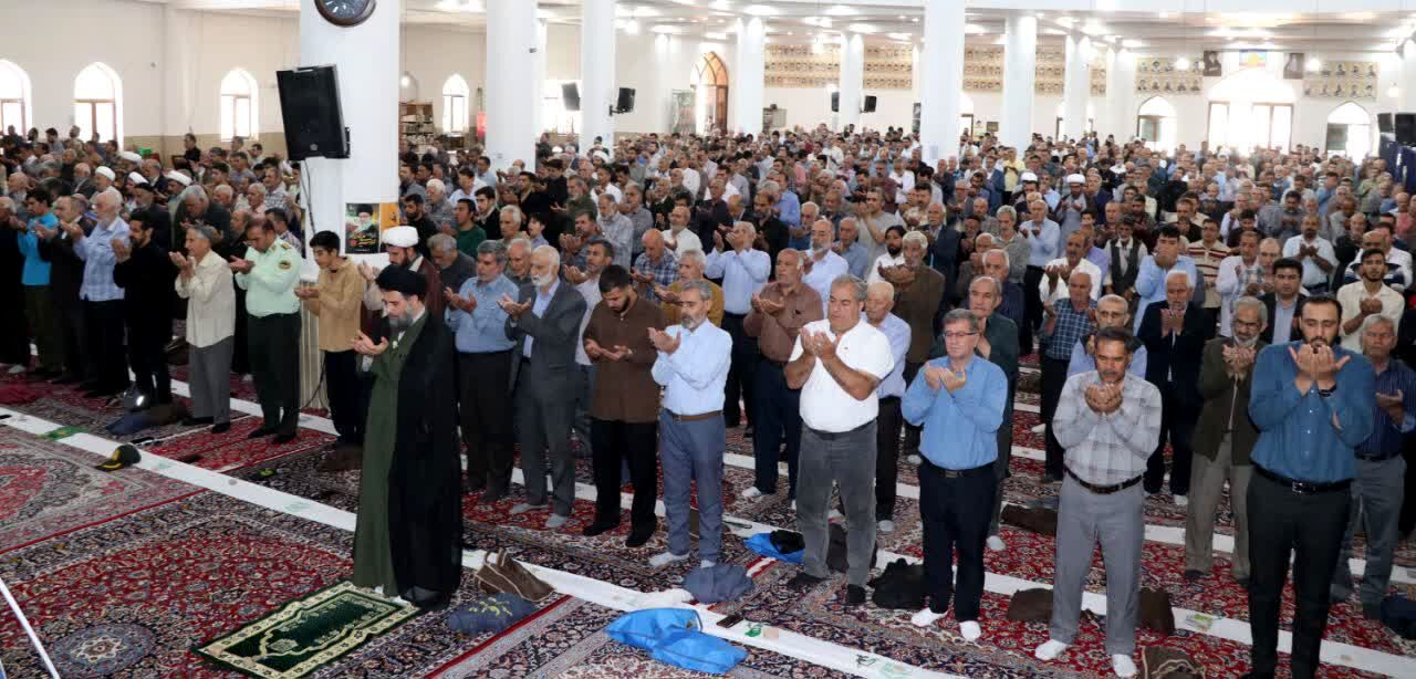 جلوه‌هایی از وحدت، ایمان و همدلی مردم نظرآباد در نماز جمعه 
