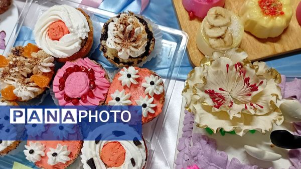 جشنواره کیک و دسر و شیرینی در مدرسه حضرت معصومه(ص) در اسلامشهر