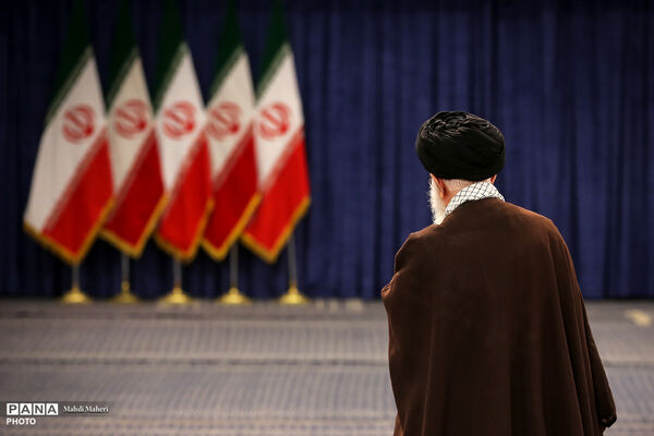 حضرت آیت‌الله العظمی شهید سیدعلی حسینی خامنه‌ای
