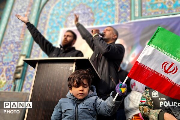بیعت مردم قرچک با سومین رهبر نظام مقدس جمهوری اسلامی ایران