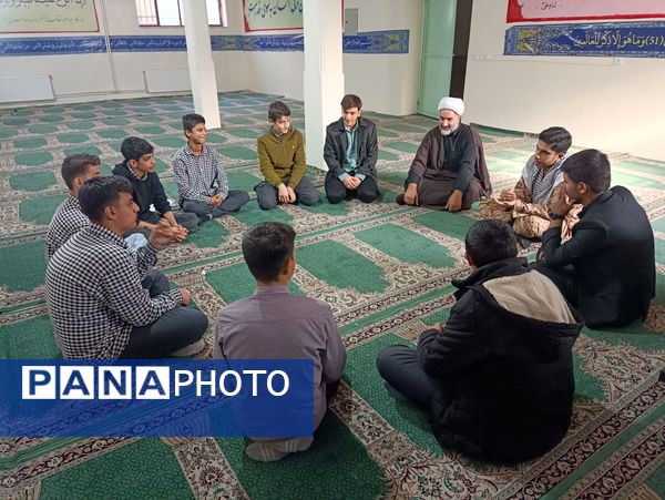 جلسه شورای محوری بسیج دانش‌آموزی در مدرسه علوی 2 شهرستان قدس