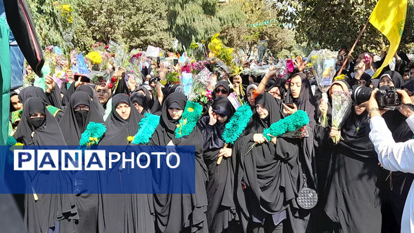 حرکت کاروان نمادین ورود حضرت معصومه(س) به قم