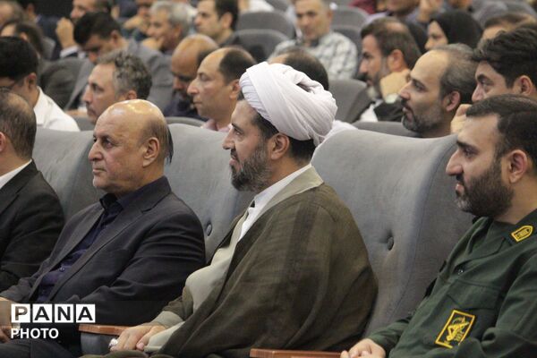 جلسه هم‌اندیشی مسئولان اسلامشهر و مدیران مدارس برای آغاز سال تحصیلی جدید