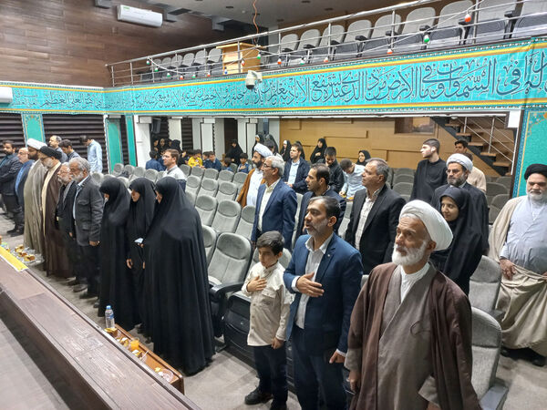 آیین افتتاح زمین چمن مدرسه بهار نور معرفت در قم