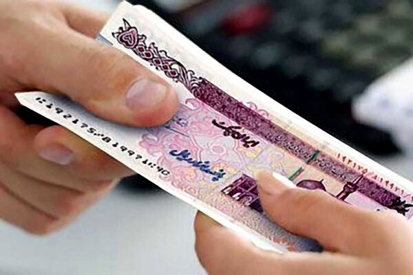 تسهیلات بانکی در قم باید با انعطاف بیشتری پرداخت شود