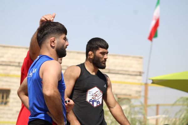 مسابقات کشوری انتخابی تیم ملی کُشتی ساحلی در بناب