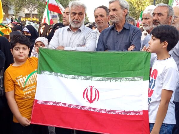 ملت ایران سکوت نخواهد کرد