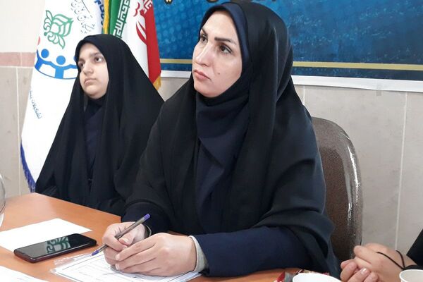 رقابت دانش‌آموزان منتخب در انتخابات منطقه‌ای شورای دانش‌آموزی بهارستان دو