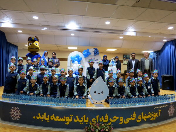 جشن آب در مدرسه پسرانه وحدت بجنورد
