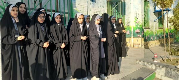 مراسم شهادت حضرت فاطمه زهرا و روز استکبار جهانی در دبستان نیایش 